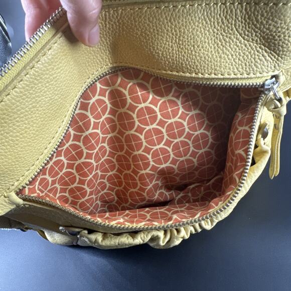 Fossil Ashley LR Top Zip Banana Yellow banana Crossbody Bag Genuine Leather - Picture 10 of 16